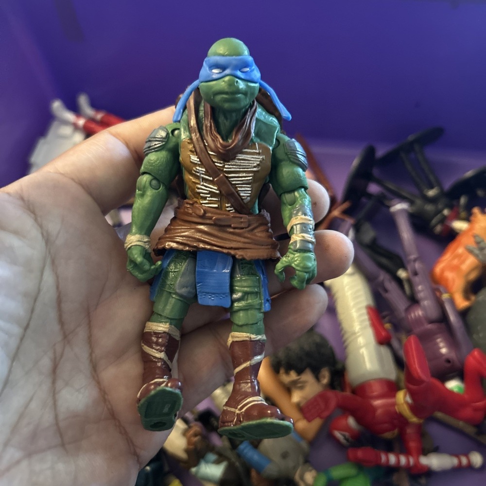 2014 Teenage Mutant Ninja Turtles Movie  LEONARDO 5" Action Figure - Playmates